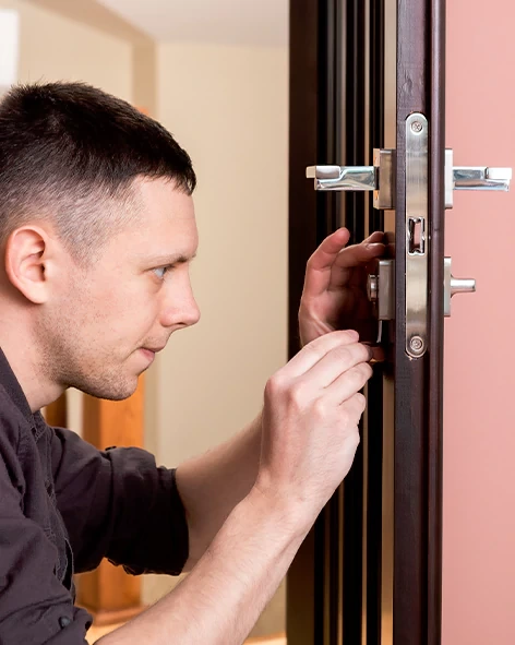 : Professional Locksmith For Commercial And Residential Locksmith Services in Gainesville, FL