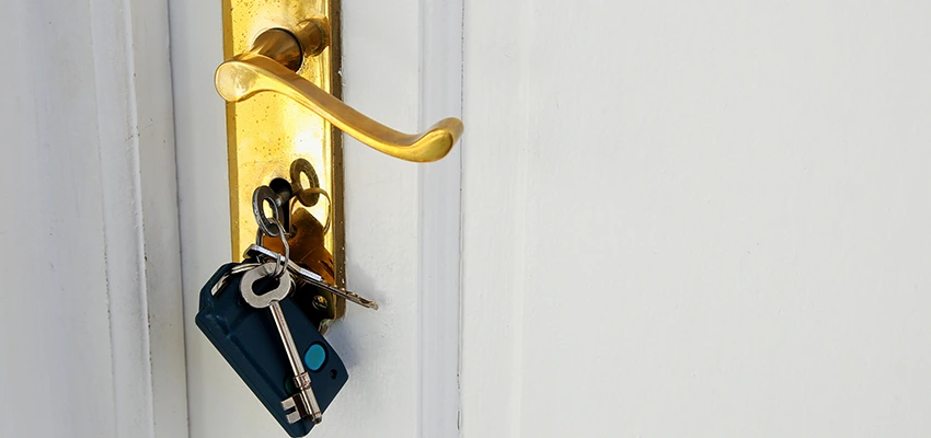 Broken Door Key Extraction in Gainesville, FL